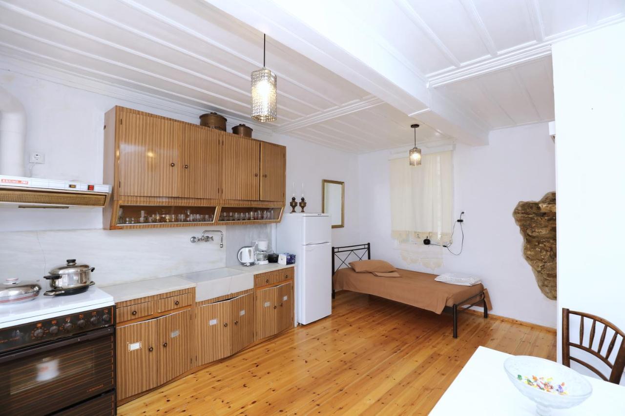 House Of Town Apartment สโกเปลอสทาวน์ ภายนอก รูปภาพ